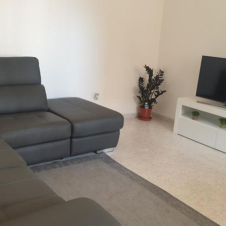 Sandalia B&B Lotzorai Zimmer foto